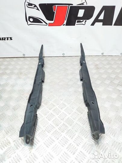 Пыльник крыла Mitsubishi Outlander XL