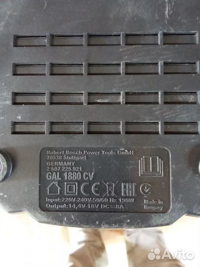 Зарядное устройство и аккумулятор bosch