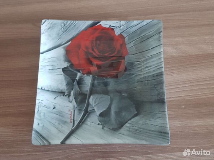 Тарелки квадратные стекло 6 штук