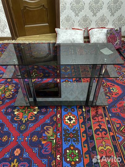 Стеклянная подставка