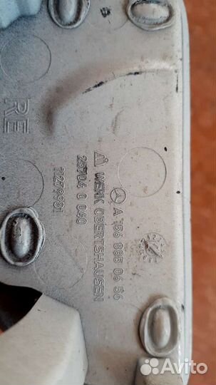 Крышка форсунки правая Mercedes GLA X156