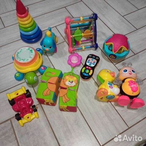 Развивающие игрушки пакетом