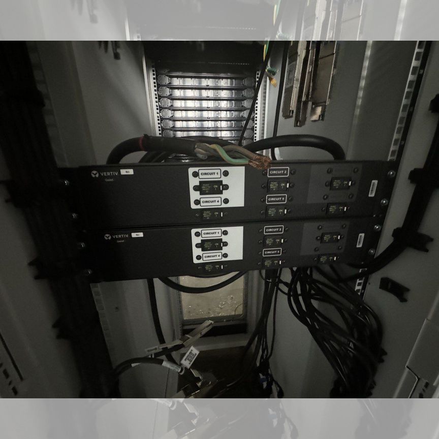 [U1084] Распределитель Питания Pdu Vertiv 40a Max U1084