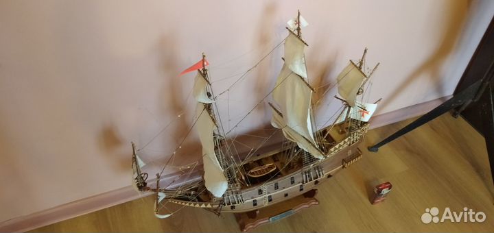 Модель корабля