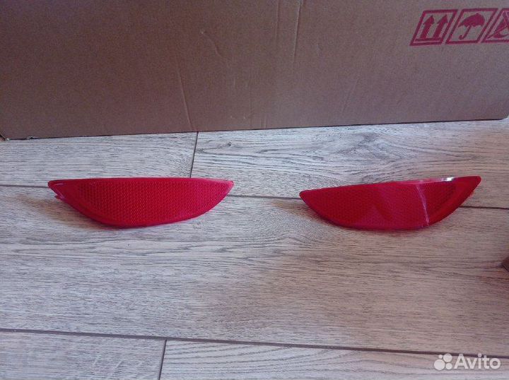 Отражатель заднего бампера Hyundai Solaris 2011