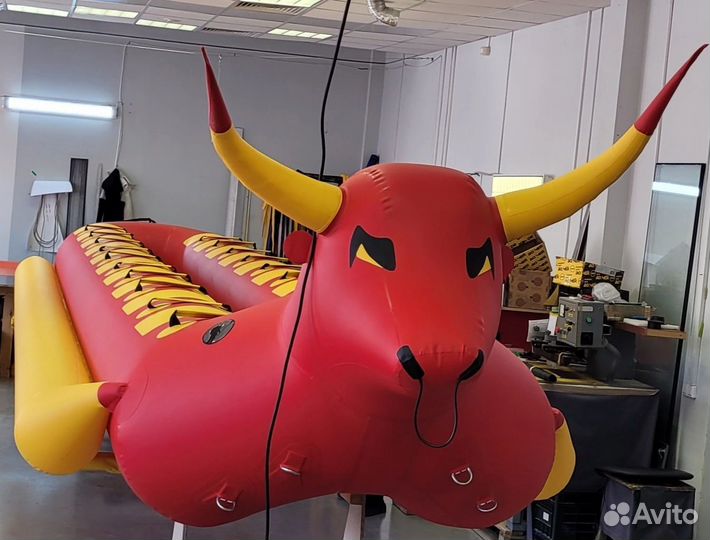 Водный буксируемый банан