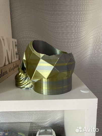 Кашпо череп