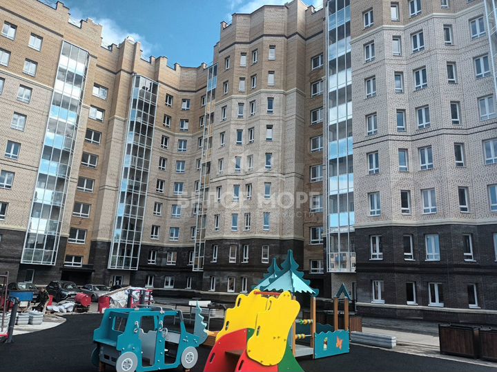 3-к. квартира, 97 м², 5/9 эт.