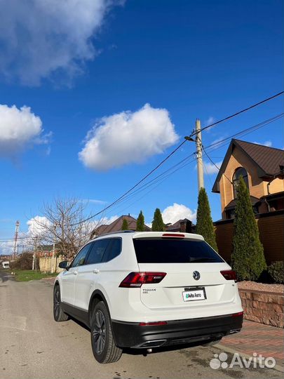 Volkswagen Tiguan 2.0 AT, 2017, 62 000 км