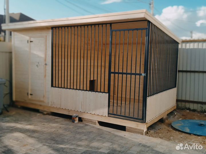 Вольер с выгулом