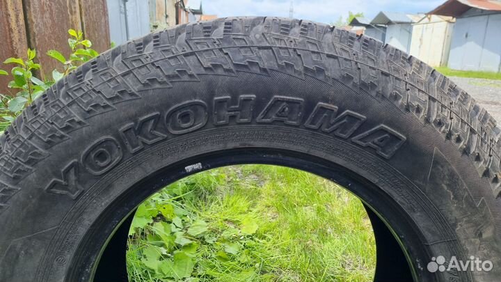 Yokohama Geolandar A/T G015 275/65 R17