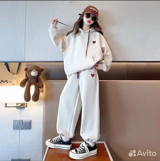 Костюм женский утепленный новый