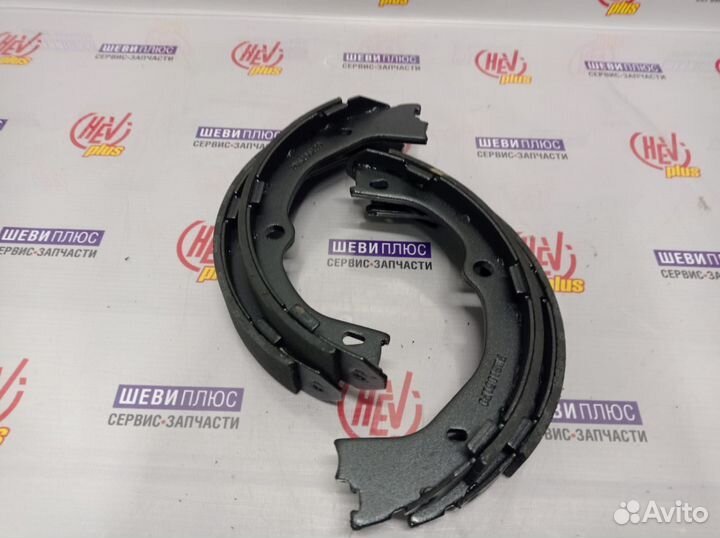 Колодка ручного тормоза Cadillac Escalade 15-20гг