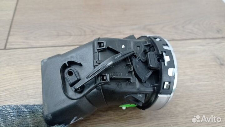 Воздуховод салона передний левый Peugeot 308