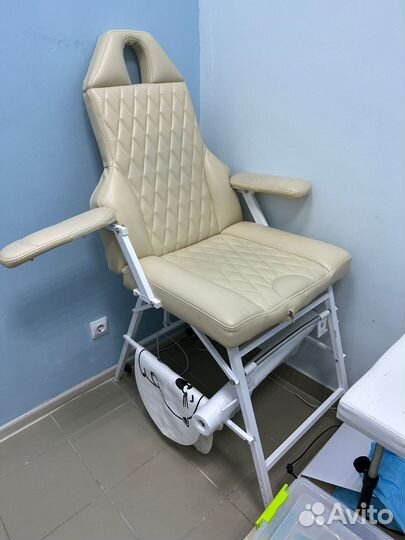 Педикюрное кресло