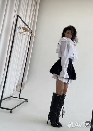 Костюм женский с юбкой 42-44