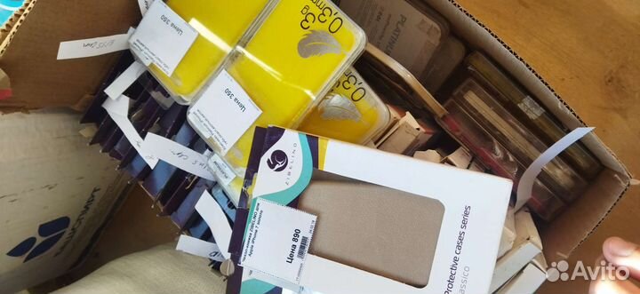 Чехлы и защитные стекла на разные телефоны