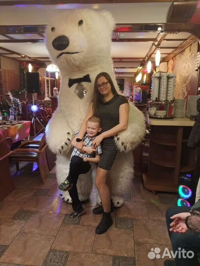 Большая Белая Мишка, Поздравление с днём рождения