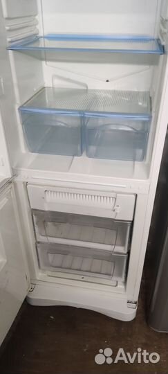 Холодильник Indesit No Frost sd20