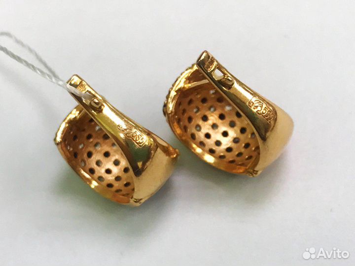 Серьги золотые