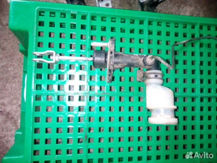 Главный цилиндр сцепления Hyundai Sonata EF G4GC