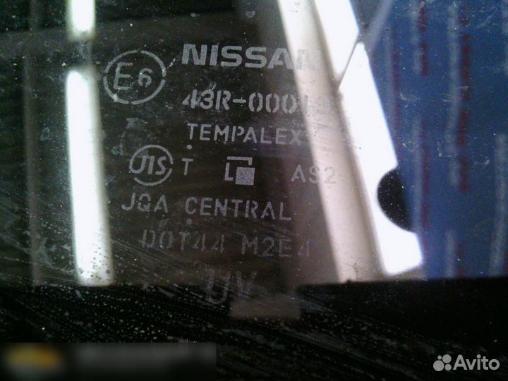 Стекло кузовное глухое левое Nissan Teana J32 2008