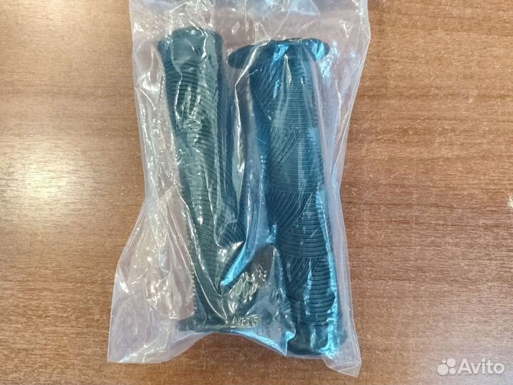 Грипсы для трюкового самоката Черные