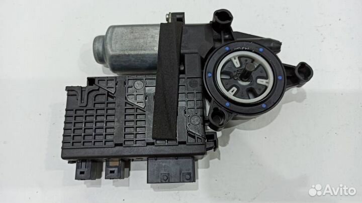 Моторчик переднего правого стеклоподъемника