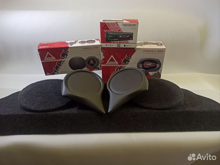 Сборщик акустических авто мобильных подиумов