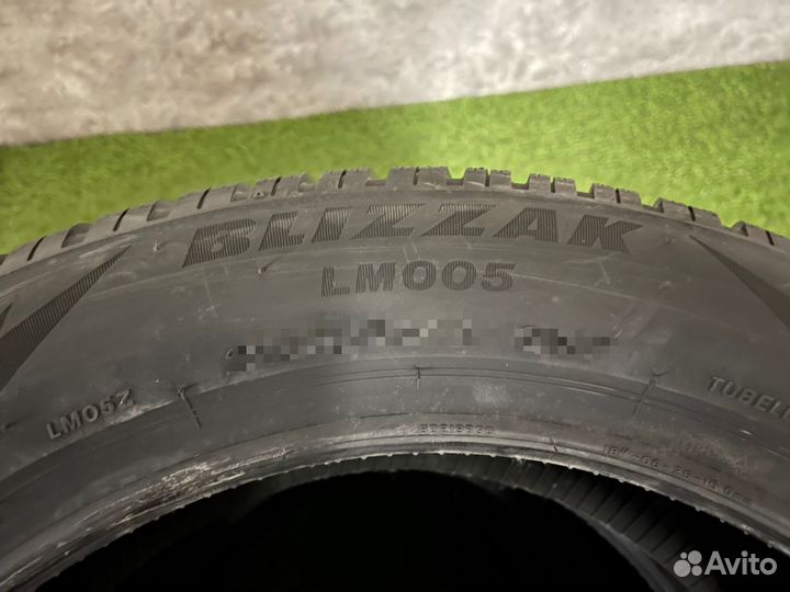 Bridgestone Blizzak LM-005 255/50 R19 107V