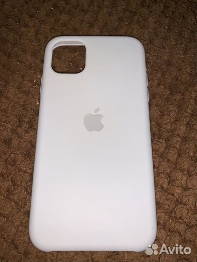 Чехол на iPhone 11