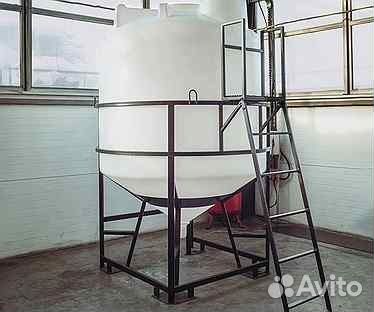 Емкость пластиковая конусная с полным сливом