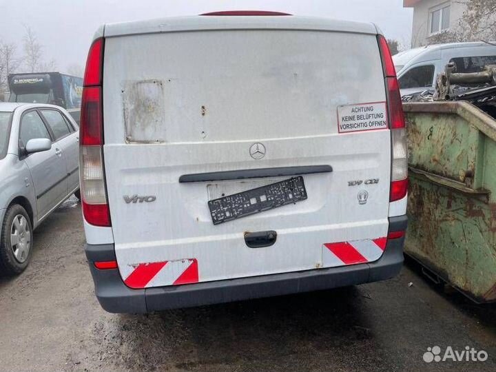 Фонарь задний правый Mercedes-Benz Vito W639 2006