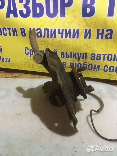 Кулак поворотный передний правый Toyota Yaris