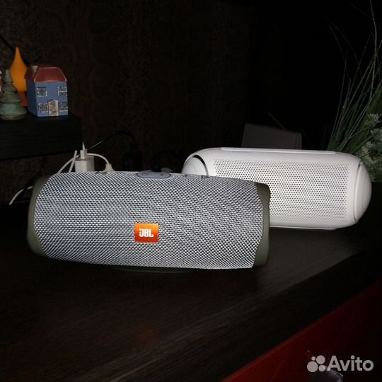 Портативная акустика JBL Charge 4