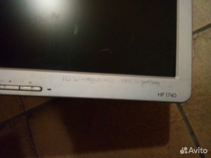 Монитор HP L1750 и 1740