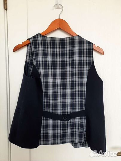 Школьная жилетка, форма гимназии 42