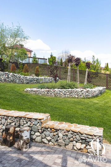 Уход за газоном