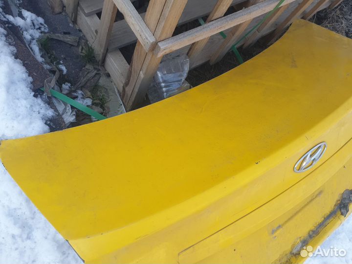 Крышка багажника на Hyundai solaris 2011-2016