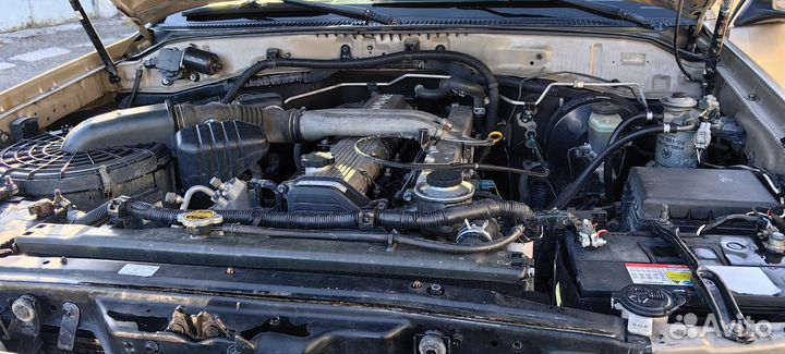 Toyota Land Cruiser 4.2 МТ, 2006, 179 000 км