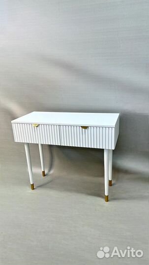 Туалетный столик