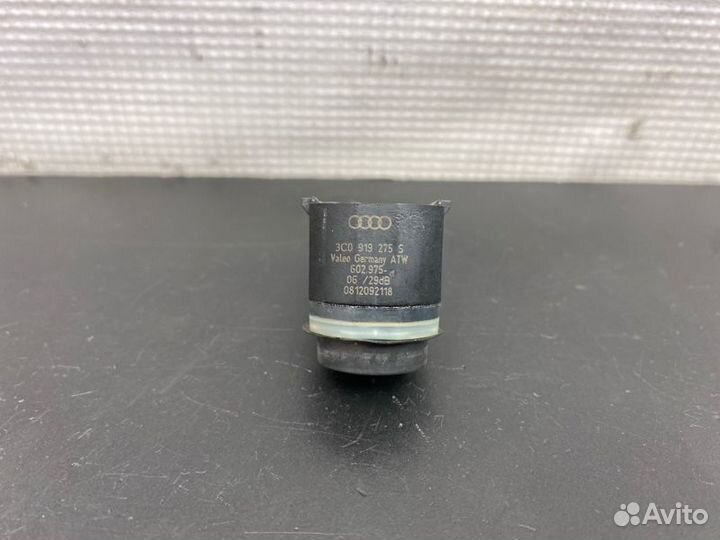 Датчик парктроника Audi Q5 8RB cdnc 2.0 2010