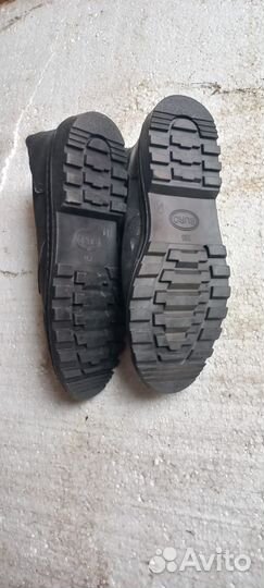 Продам рабочие ботинки