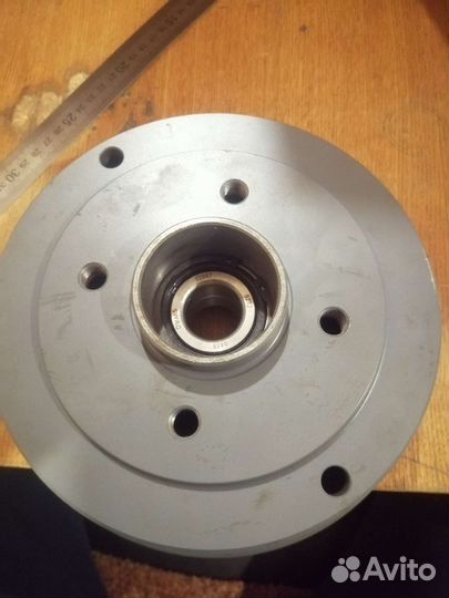 Задний тормозной барабан с подшипником