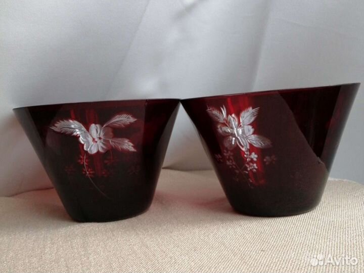 Вазы парные, рубиновое стекло, Bohemia