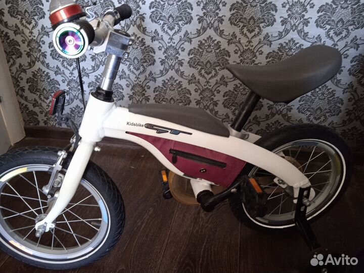 BMW Kidsbike беговел велосипед 2 в 1