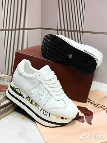 Кроссовки натуральная кожа женские