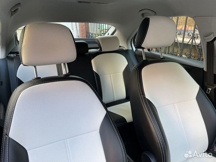 Водитель с личным легковым автомобилем