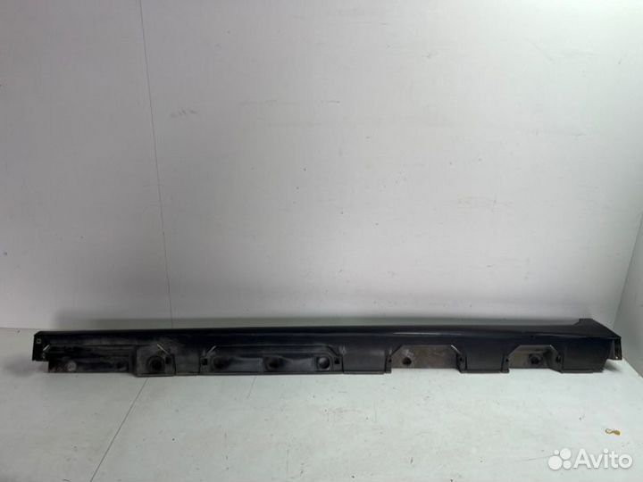 Накладка порога левая Toyota Camry V70/V75