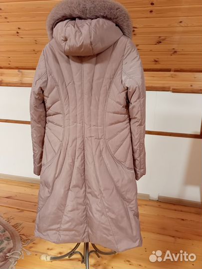 Пуховик женский 42 44